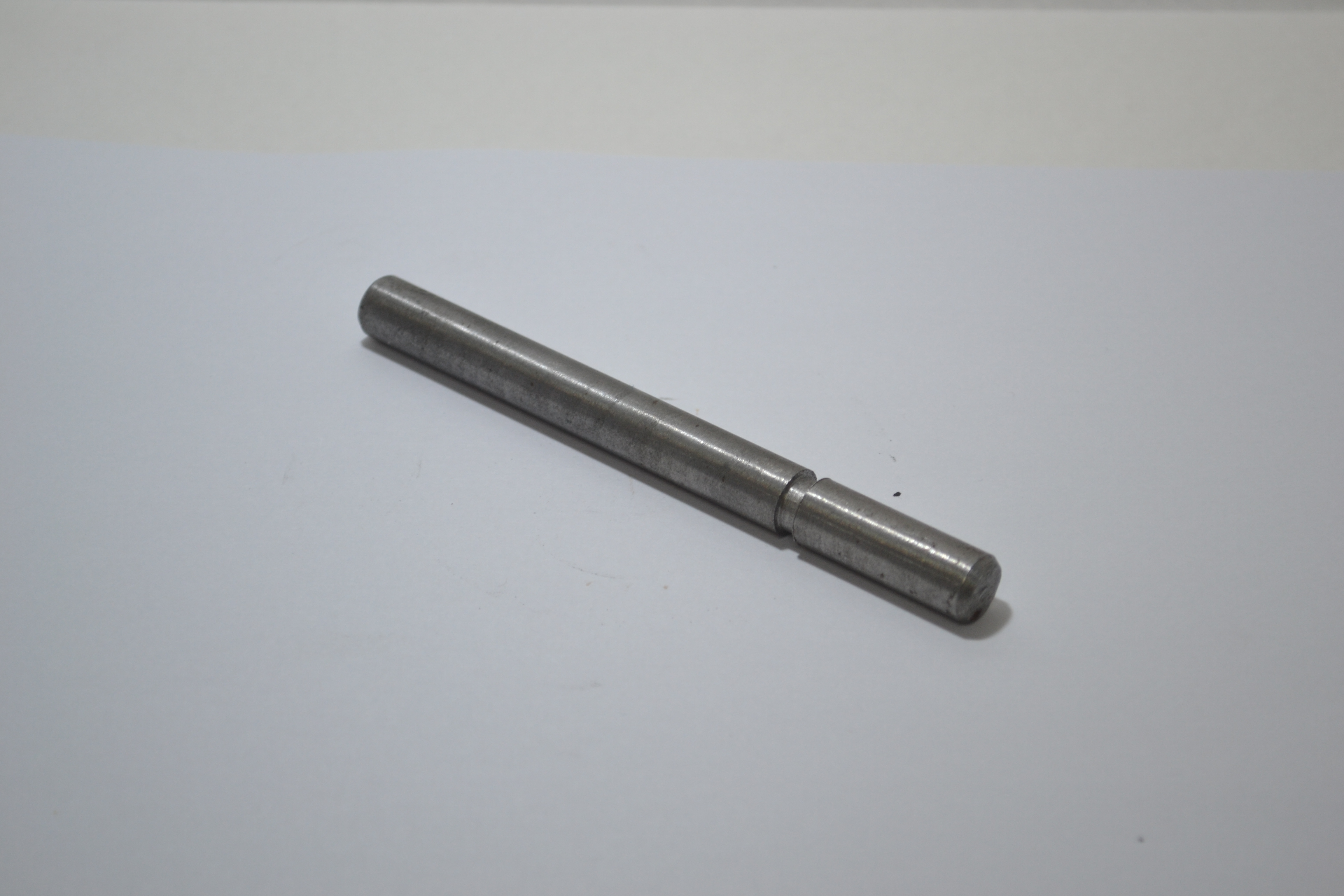 ZX 40 LEVER SHAFT SHORT #103